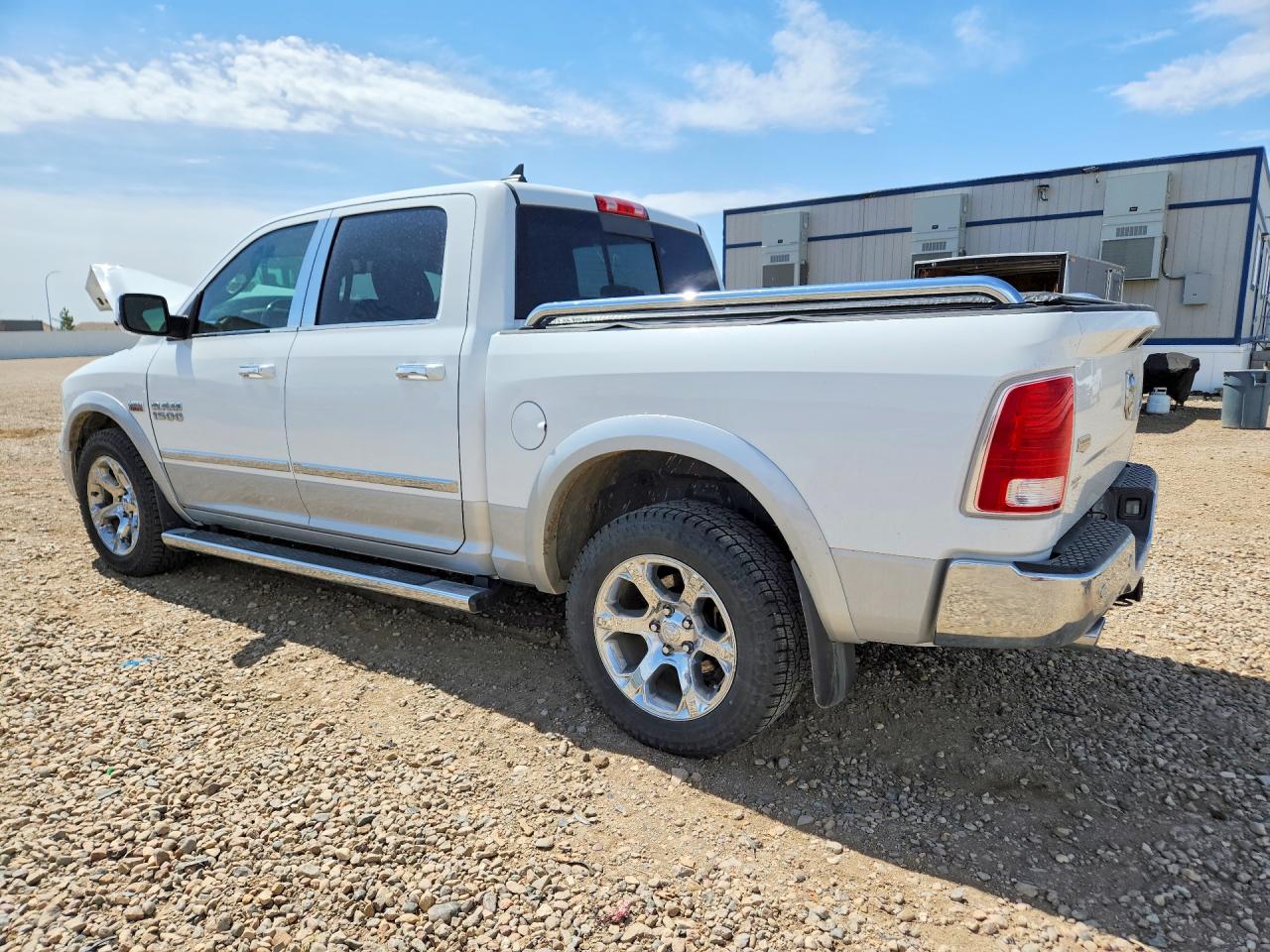 2015 RAM 1500 LARAMIE — снимка 2