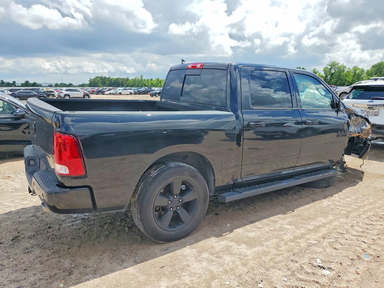 2018 RAM 1500 SLT — снимка 3