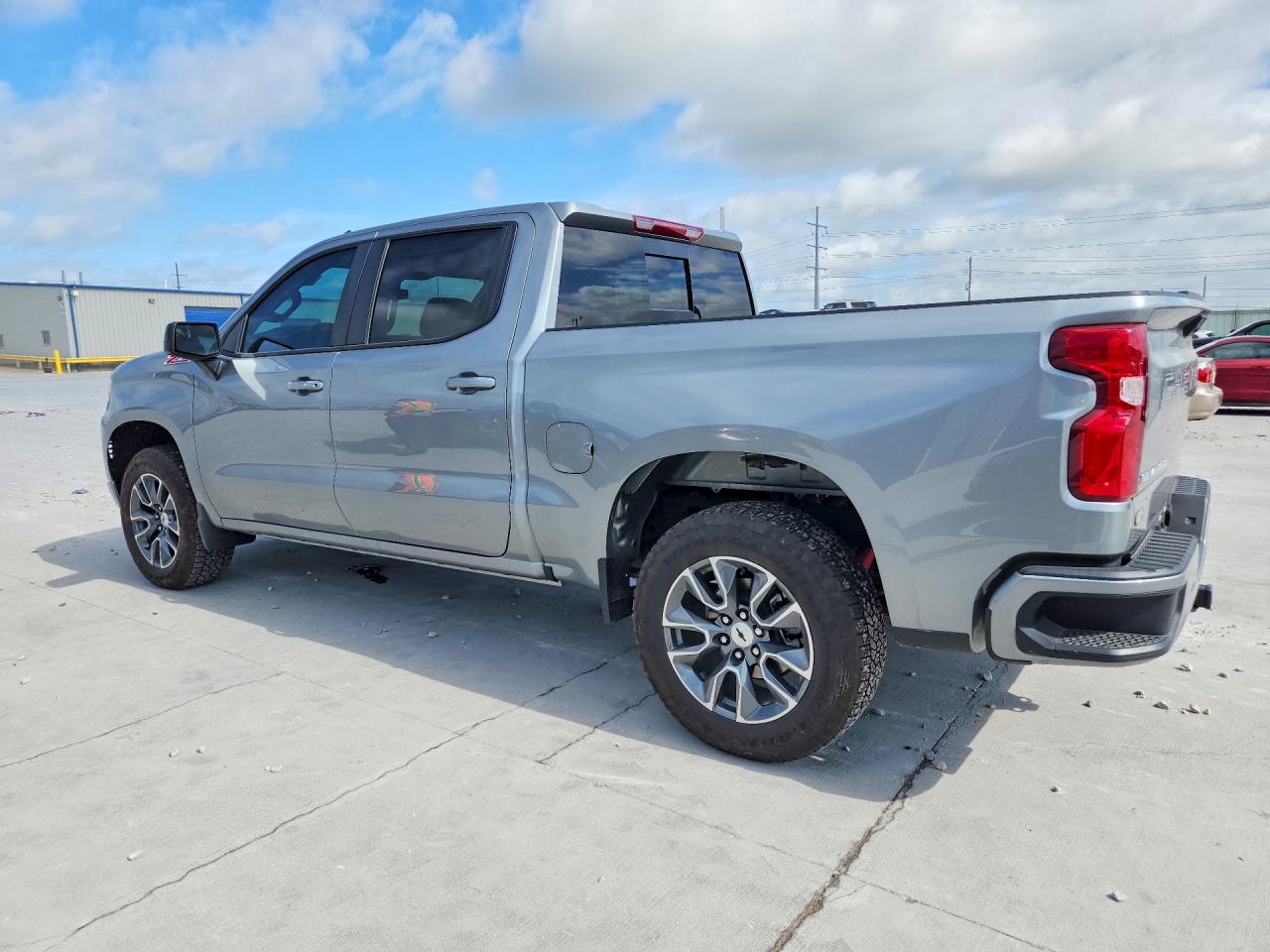 2026 CHEVROLET SILVERADO K1500 RST — снимка 2