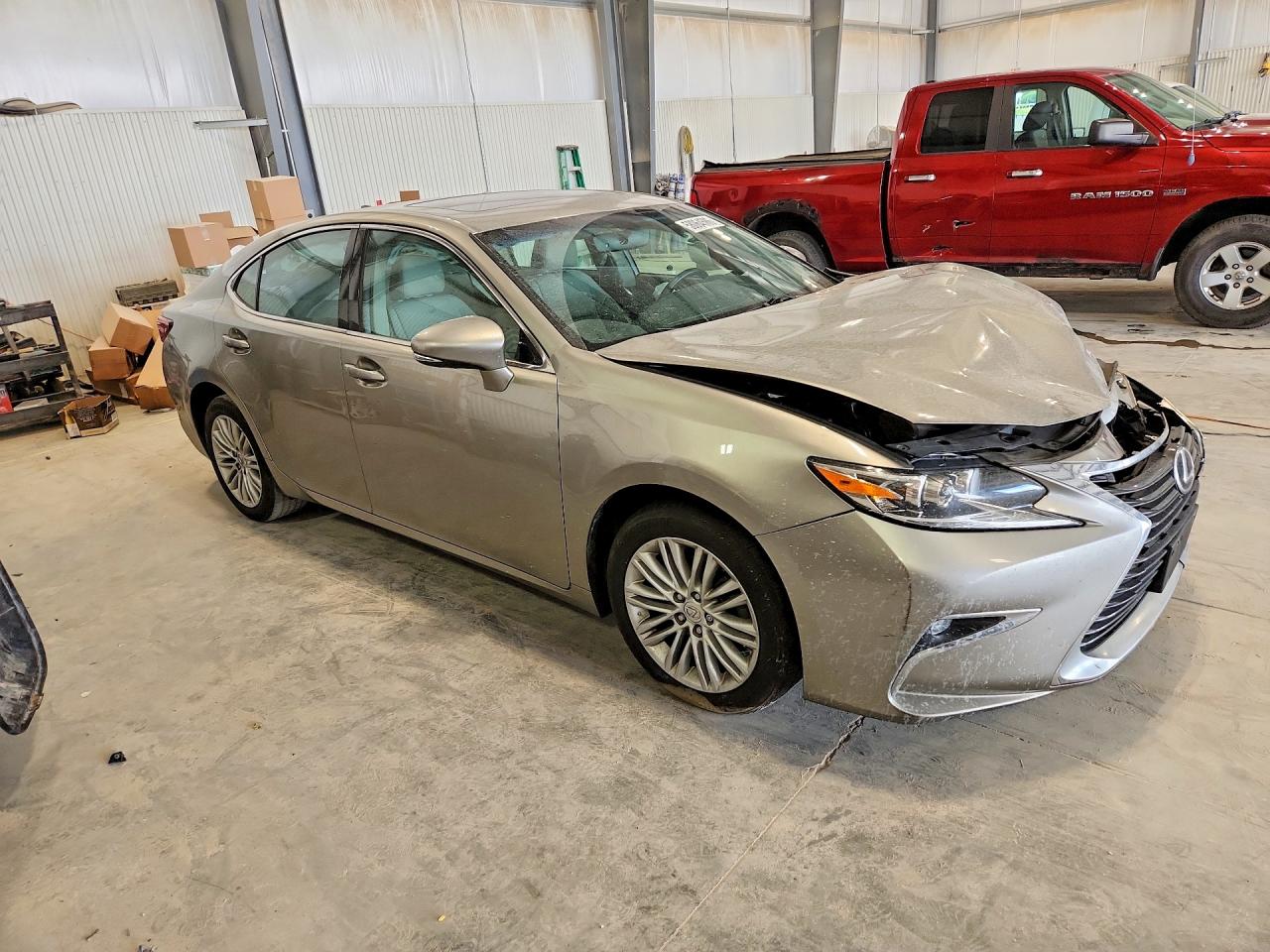 2016 LEXUS ES 350 — снимка 4