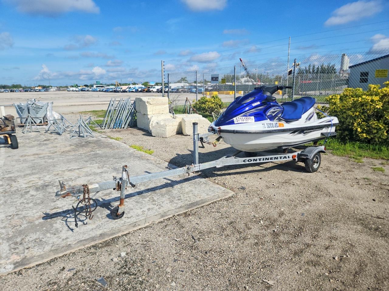 2003 YAMAHA JET SKI — снимка 2
