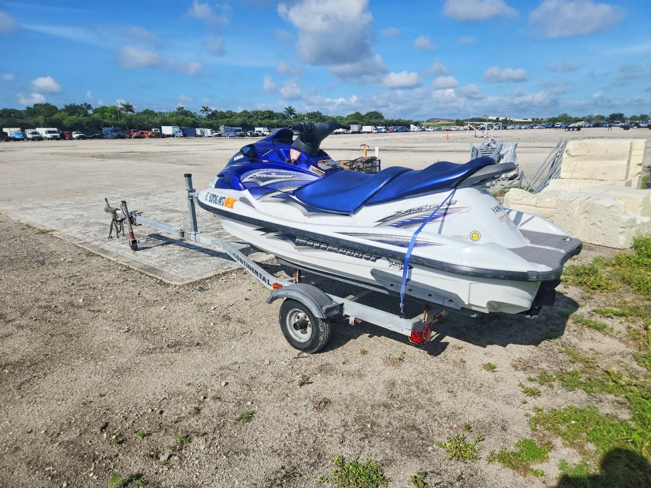2003 YAMAHA JET SKI — снимка 3