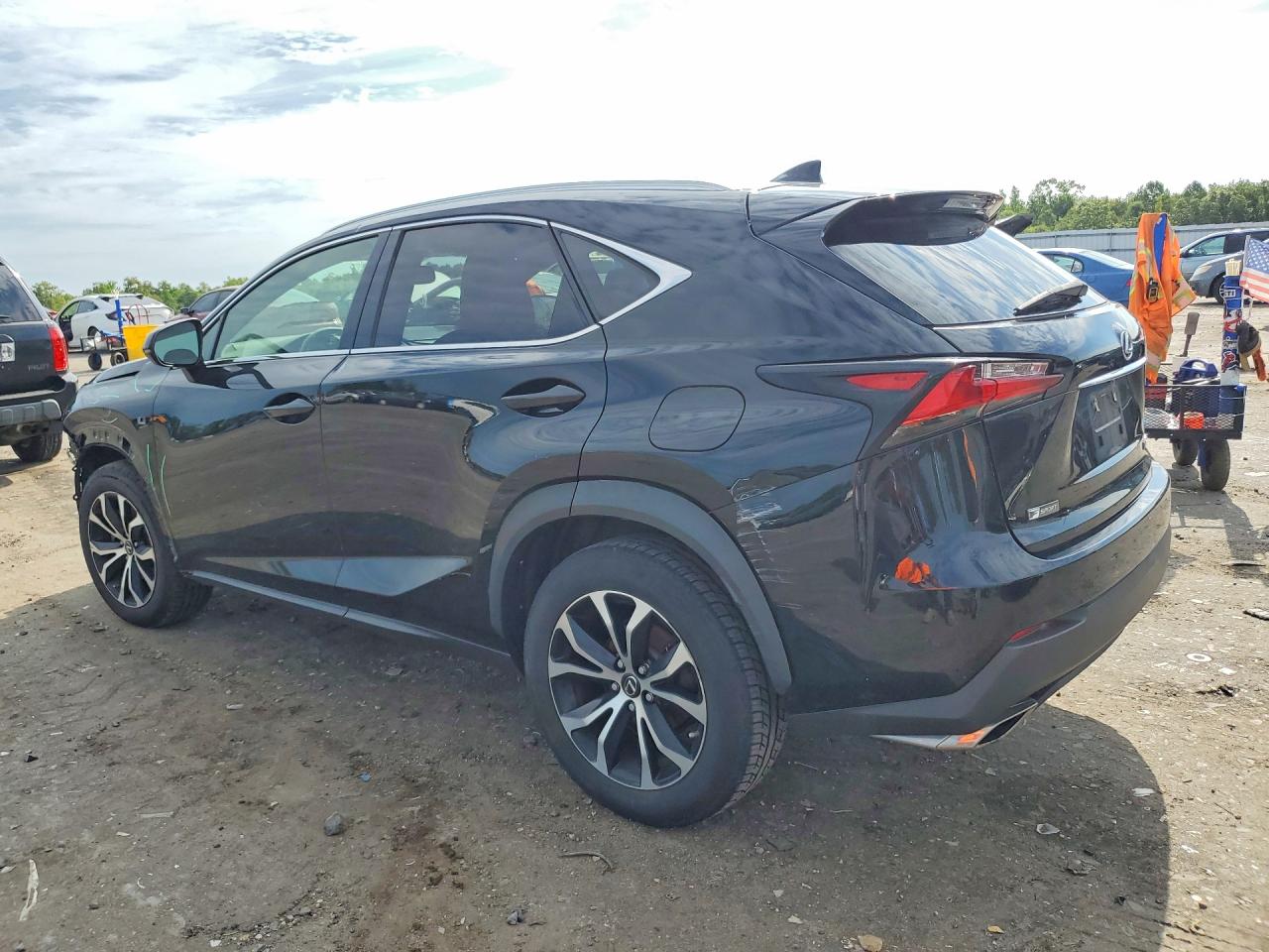 2015 LEXUS NX 200T — снимка 2
