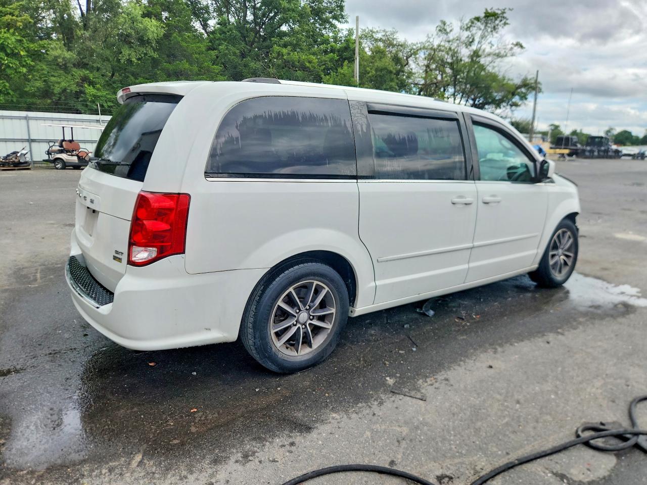 2017 DODGE GRAND CARAVAN SXT — снимка 3