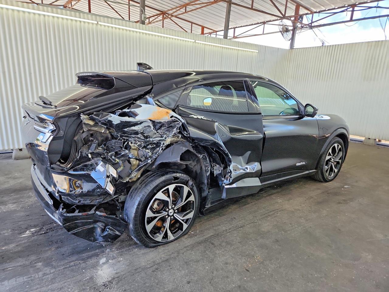 2023 FORD MUSTANG MACH-E PREMIUM — снимка 3