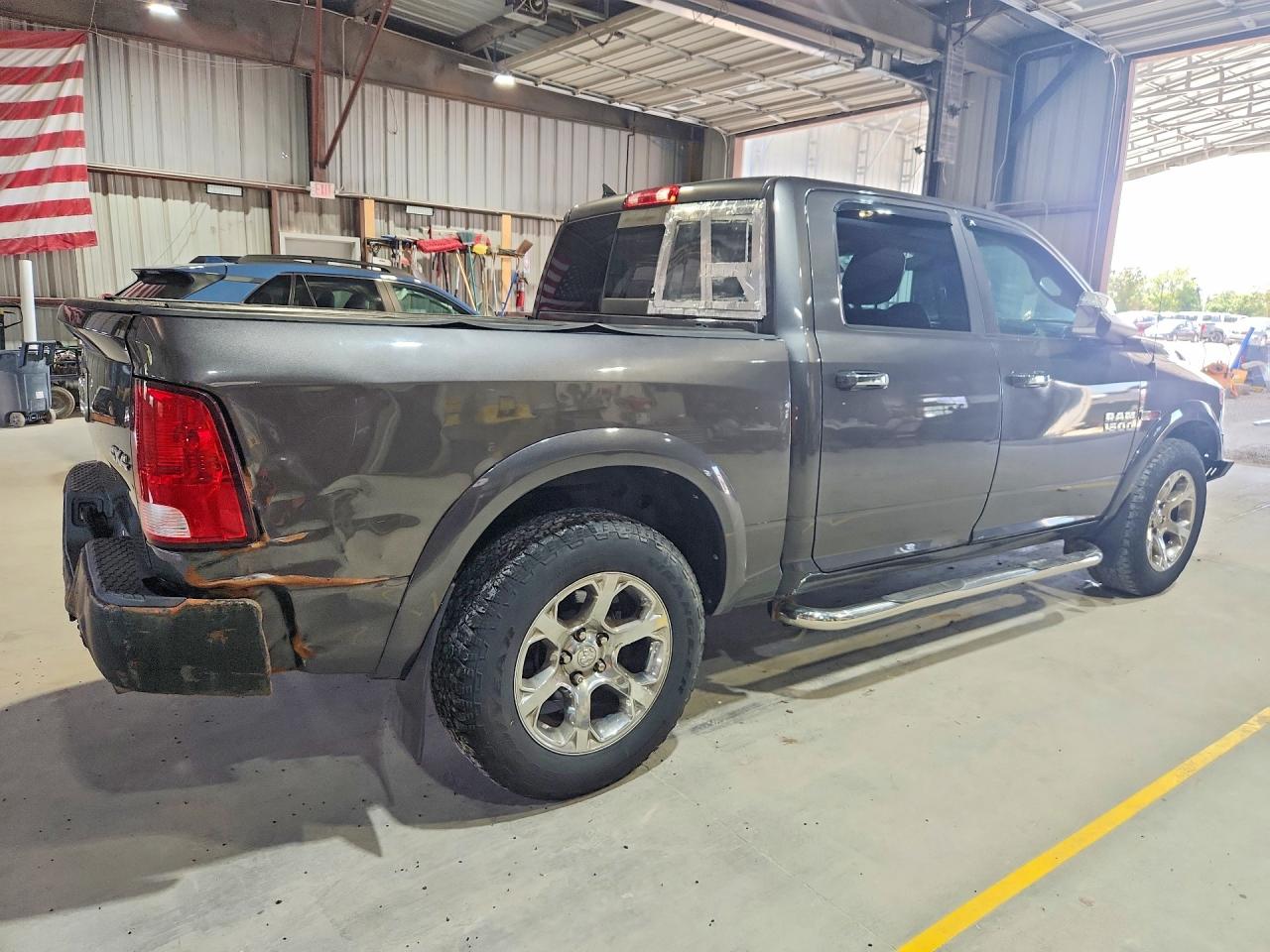 2015 RAM 1500 LARAMIE — снимка 3