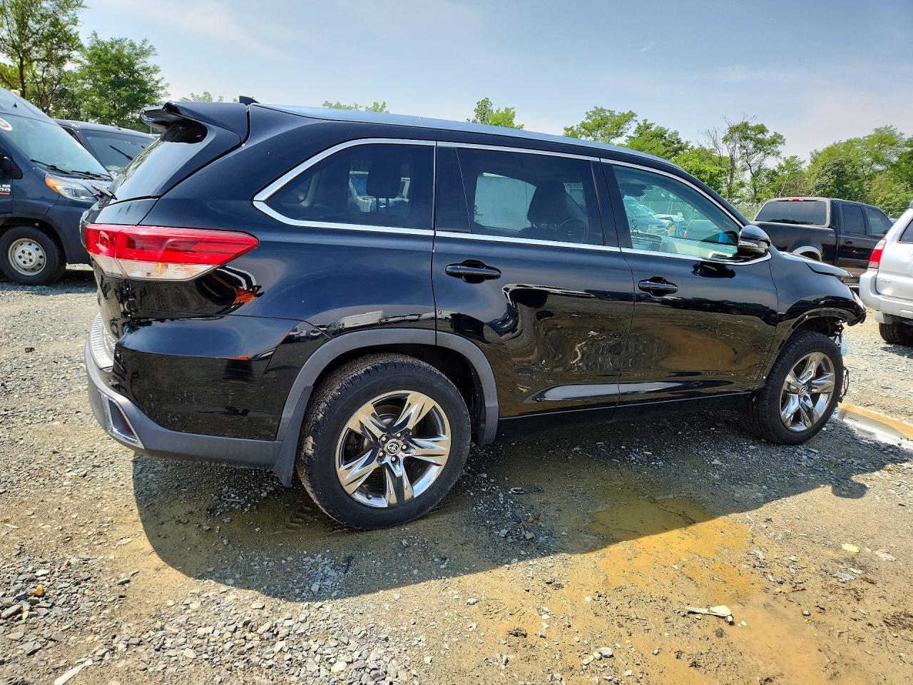 2019 TOYOTA HIGHLANDER LIMITED — снимка 3
