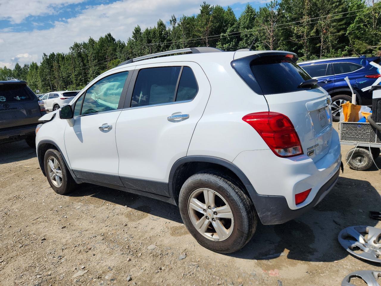 2019 CHEVROLET TRAX 1LT — снимка 2