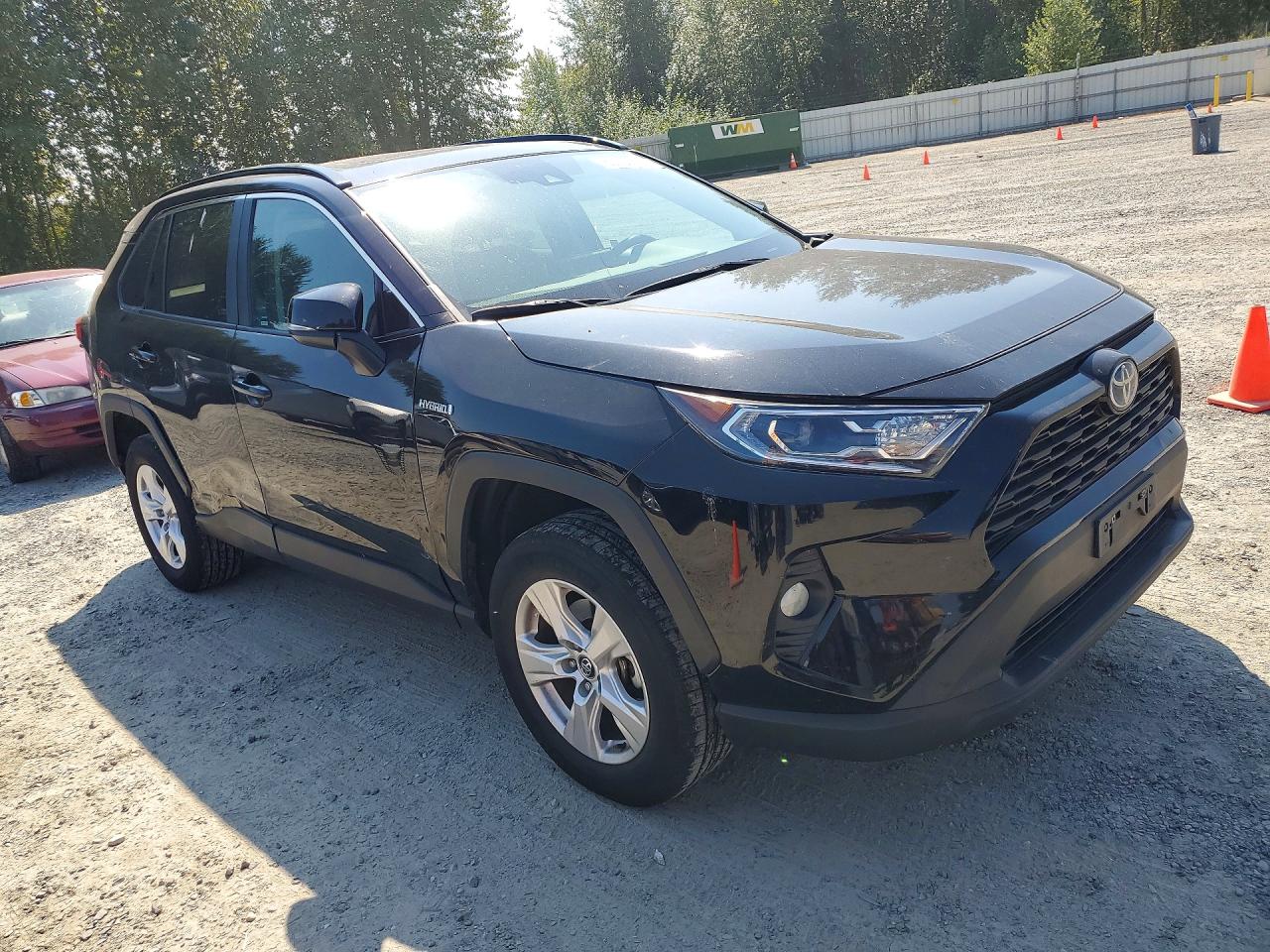 2021 TOYOTA RAV4 HYBRID XLE — снимка 4