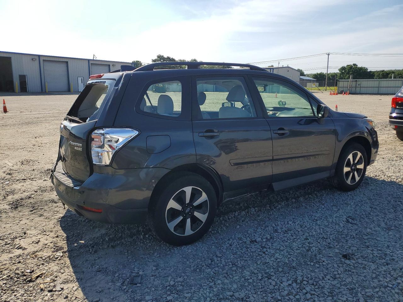 2017 SUBARU FORESTER 2.5I — снимка 3
