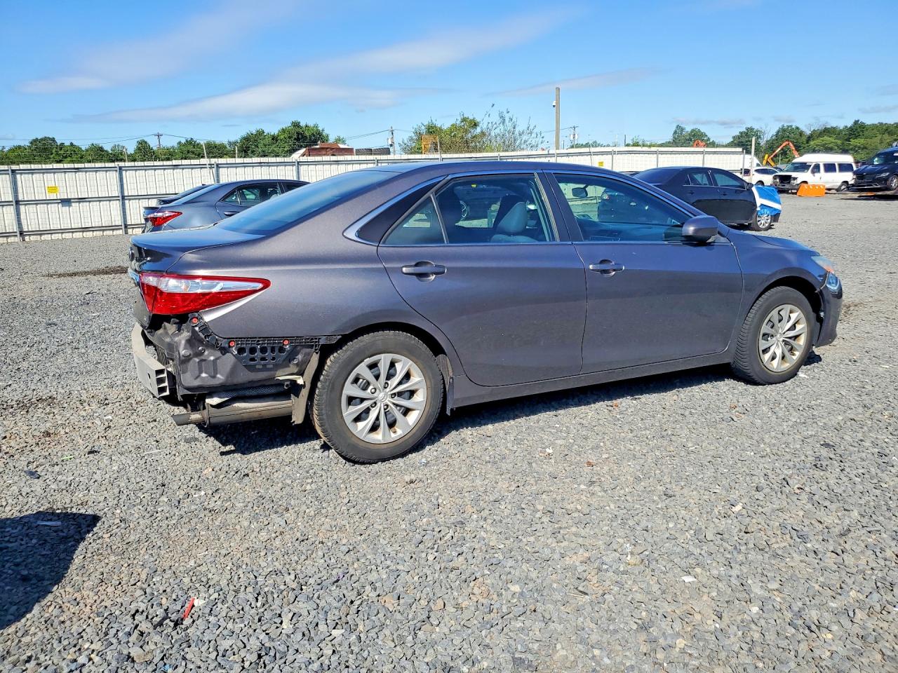 2016 TOYOTA CAMRY LE — снимка 3