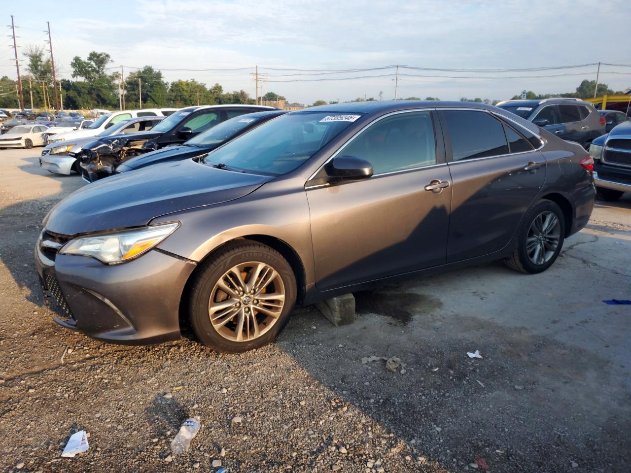 2016 TOYOTA CAMRY SE