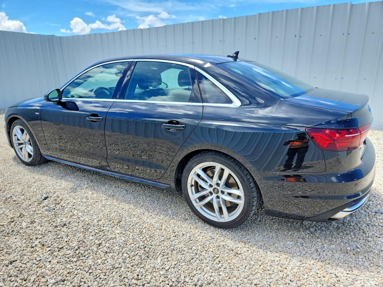 2024 AUDI A4 PREMIUM PLUS 45 — снимка 2