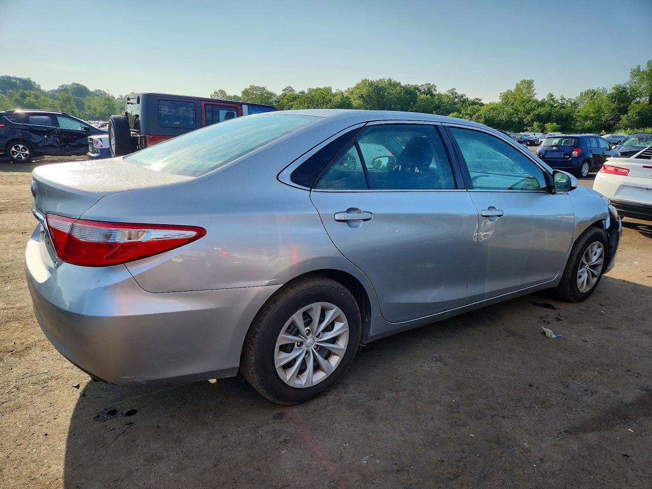 2016 TOYOTA CAMRY LE — снимка 3