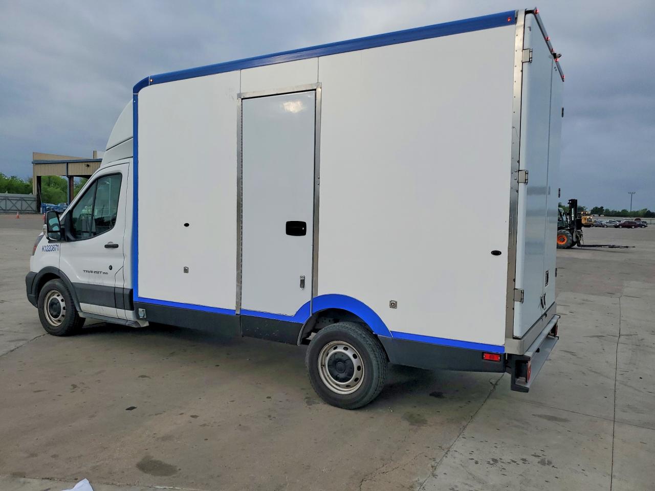 2022 FORD TRANSIT T-350 — снимка 2