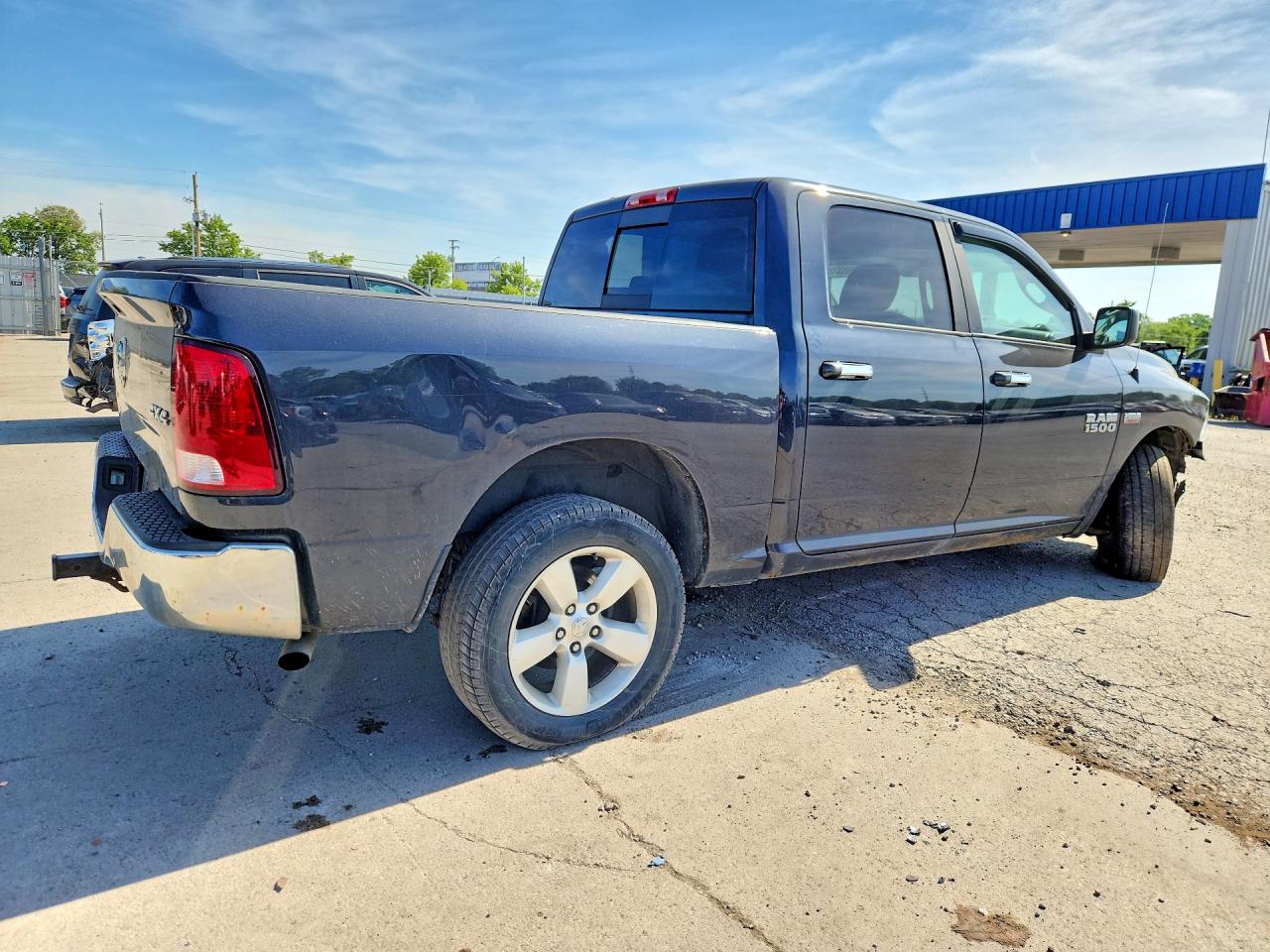 2017 RAM 1500 SLT — снимка 3