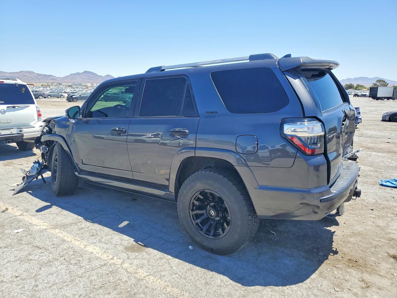 2023 TOYOTA 4RUNNER LIMITED — снимка 2