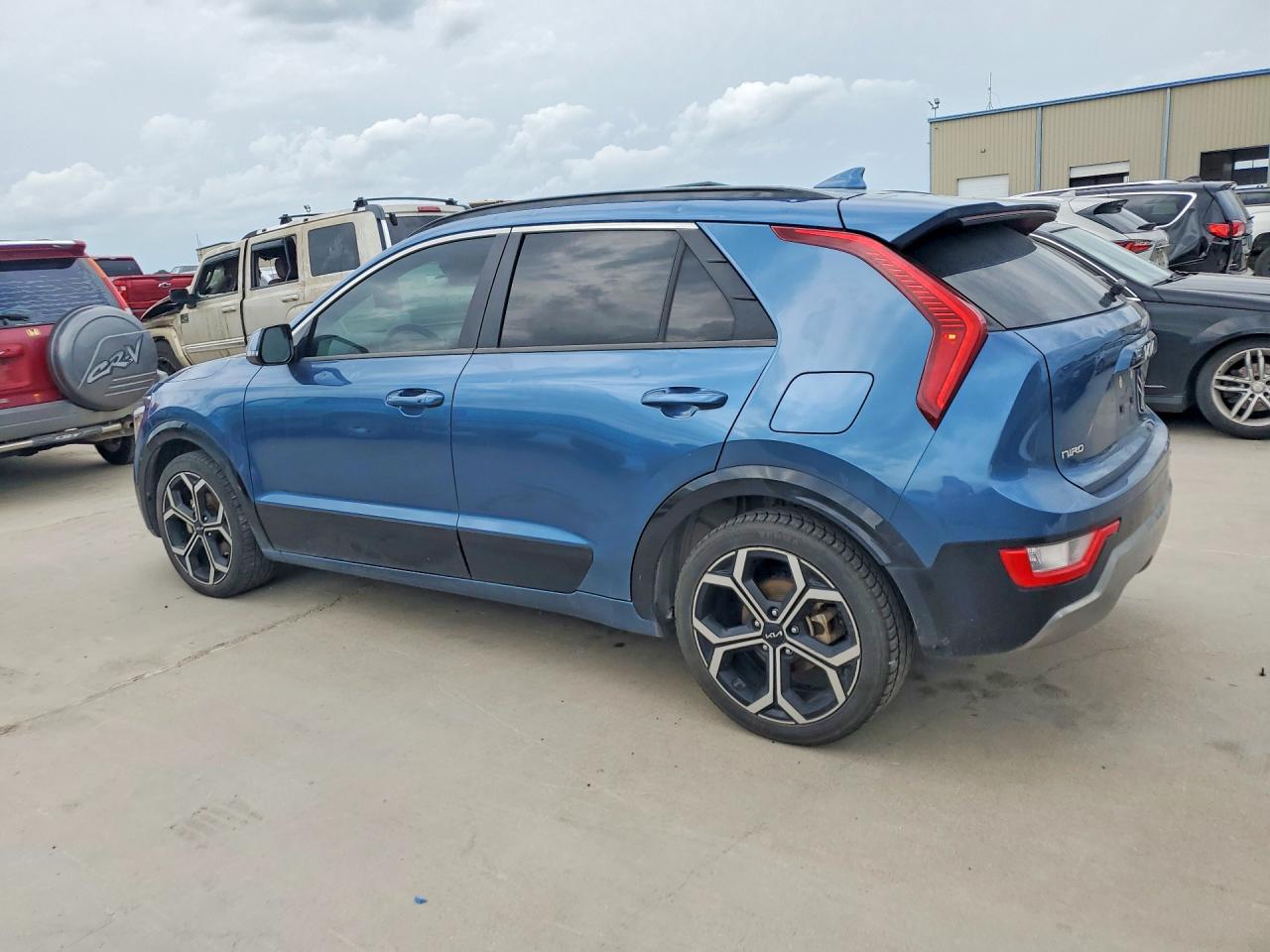 2024 KIA NIRO EX — снимка 2
