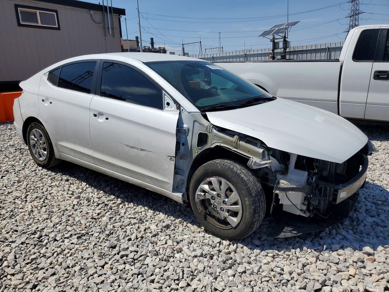 2019 HYUNDAI ELANTRA SE — снимка 4