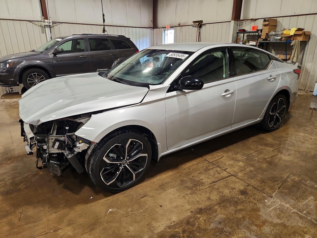 2023 NISSAN ALTIMA SR