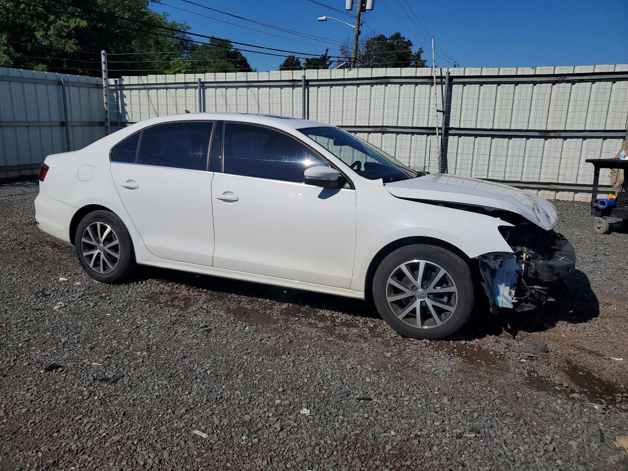 2017 VOLKSWAGEN JETTA SE — снимка 4