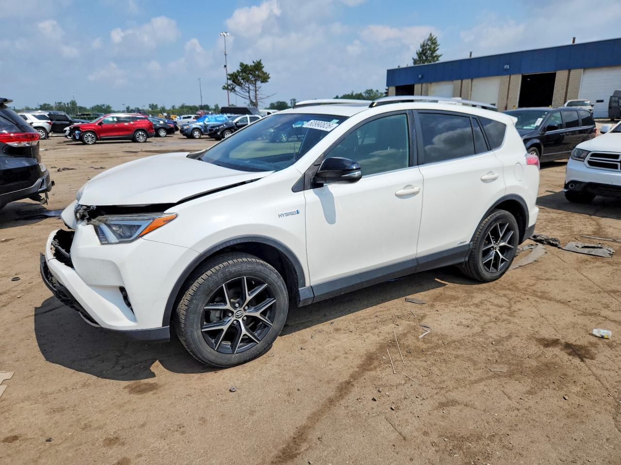 2017 TOYOTA RAV4 HV SE
