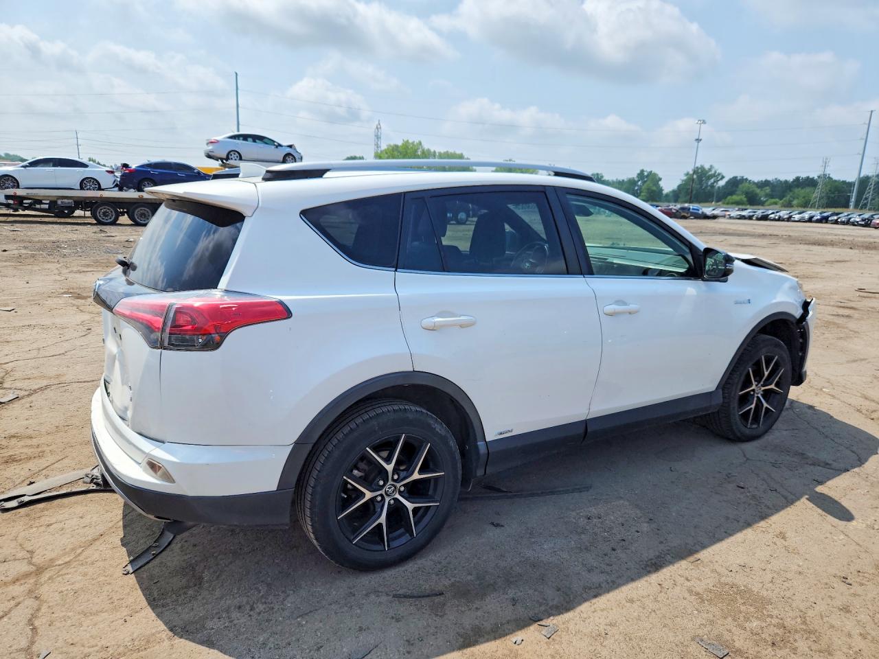 2017 TOYOTA RAV4 HV SE — снимка 3