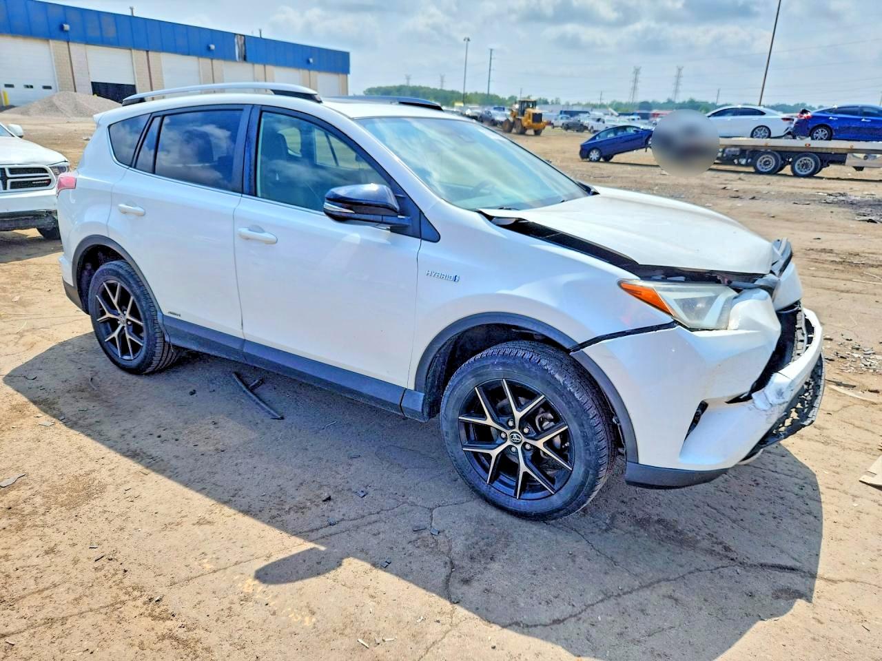 2017 TOYOTA RAV4 HV SE — снимка 4