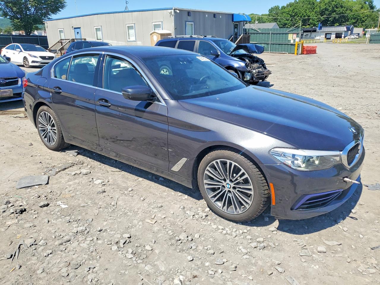 2020 BMW 530 XI — снимка 4