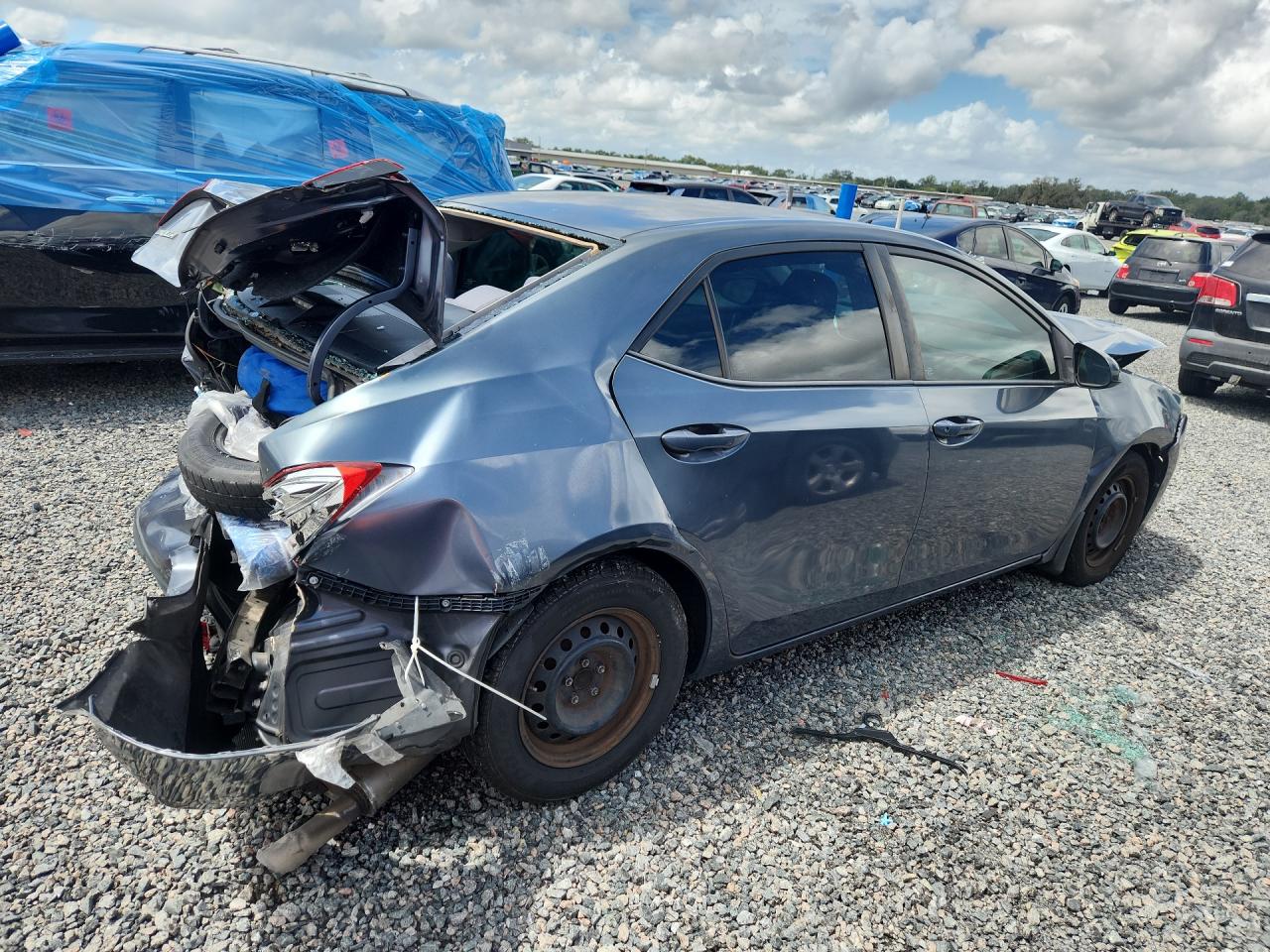 2017 TOYOTA COROLLA L — снимка 3