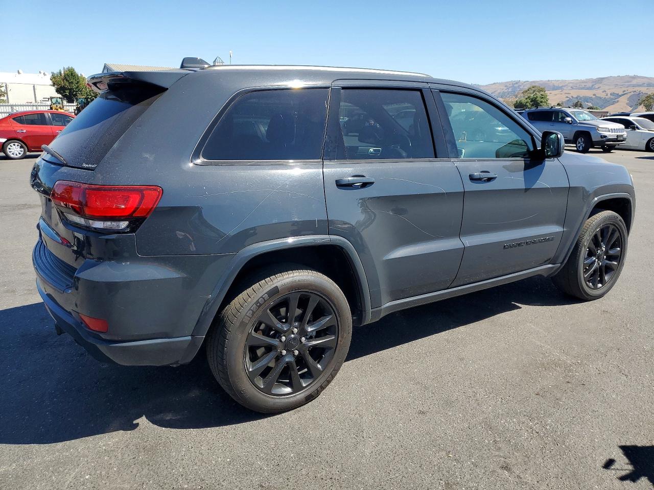 2018 JEEP GRAND CHEROKEE LAREDO — снимка 3