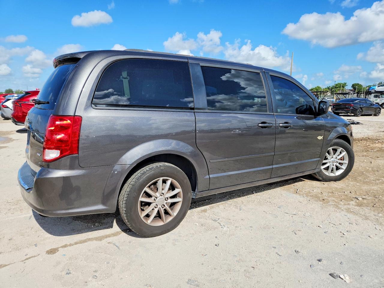 2016 DODGE GRAND CARAVAN SXT — снимка 3