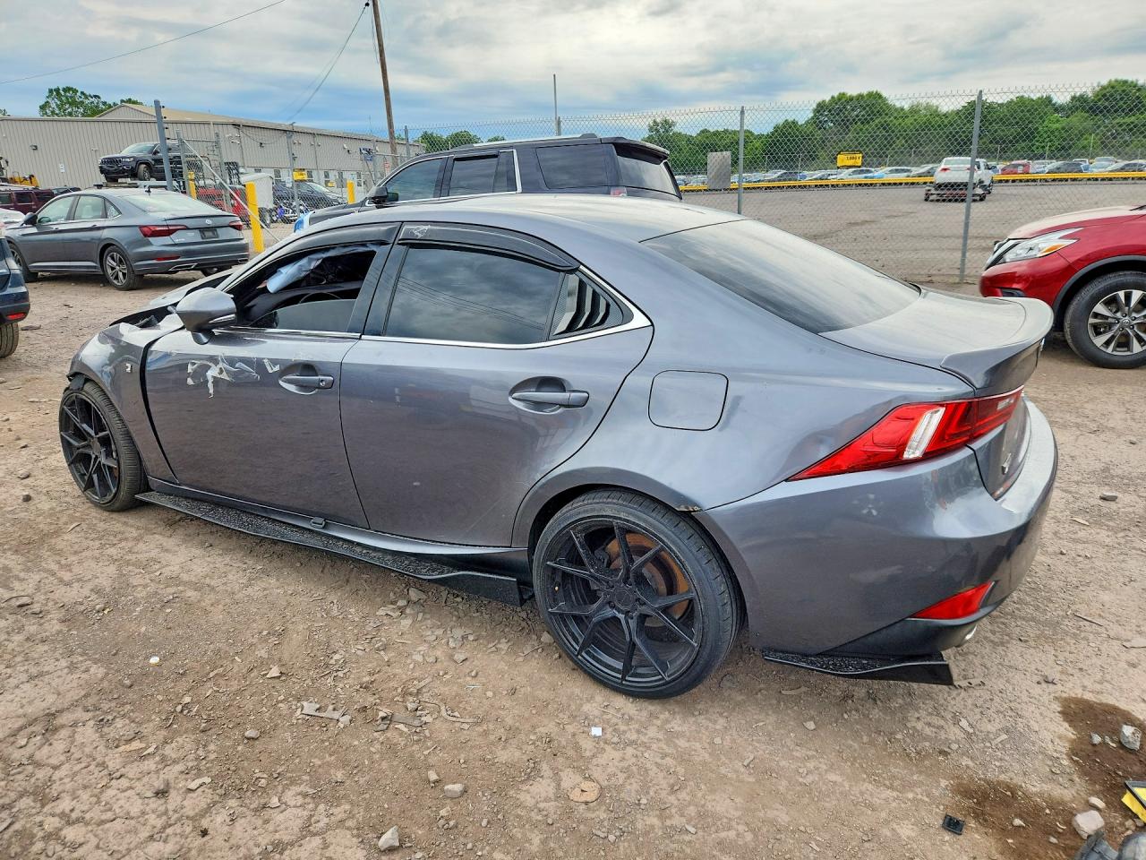 2016 LEXUS IS 200T — снимка 2