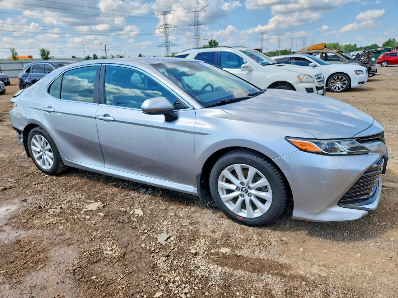 2019 TOYOTA CAMRY LE — снимка 4