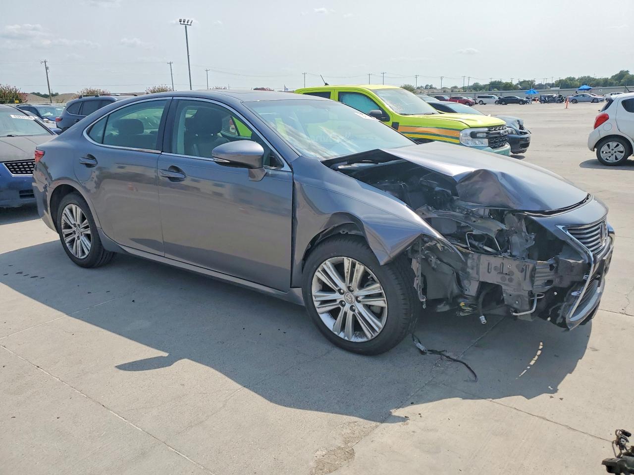 2015 LEXUS ES 350 — снимка 4