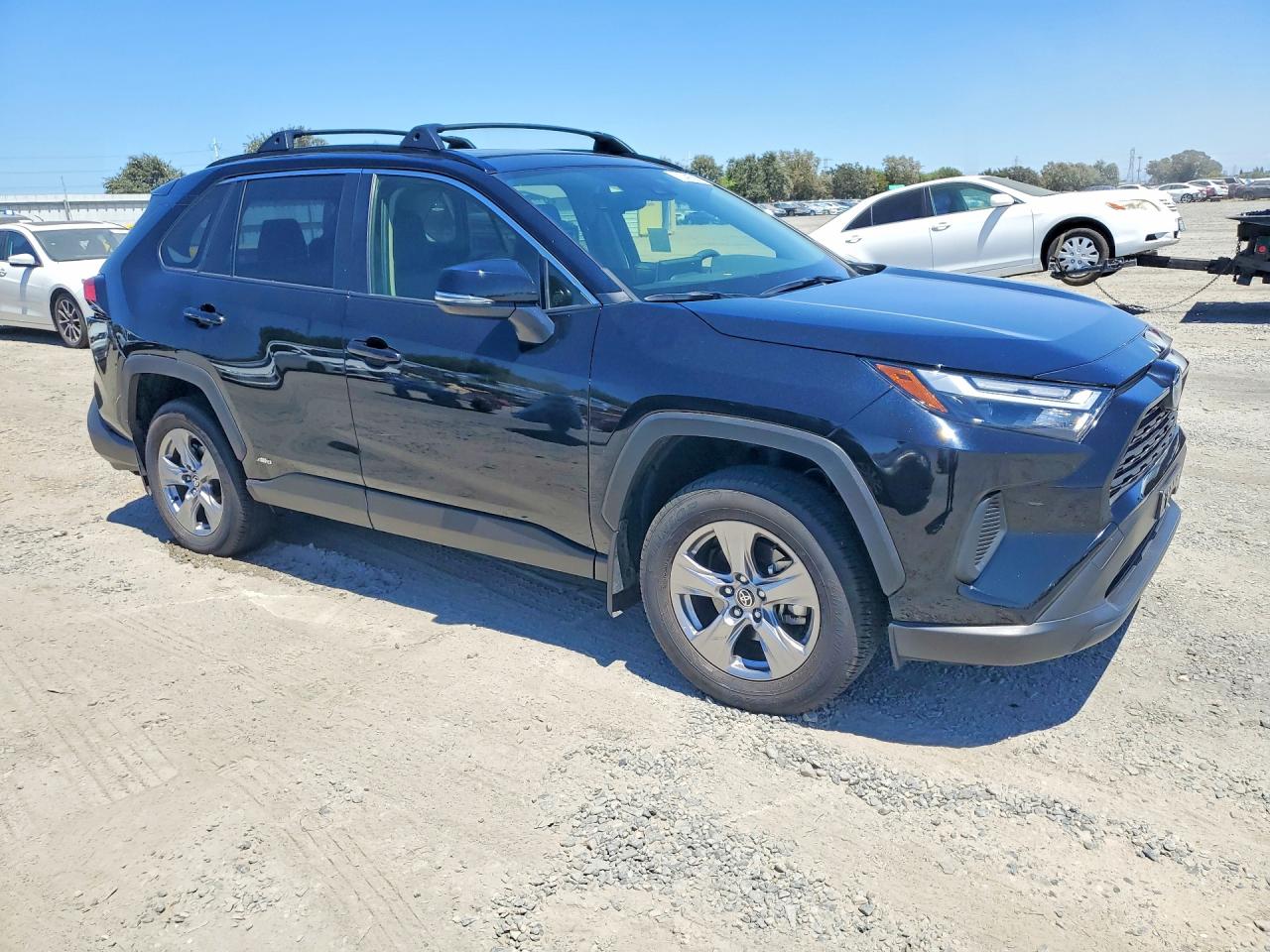 2024 TOYOTA RAV4 HYBRID XLE — снимка 4