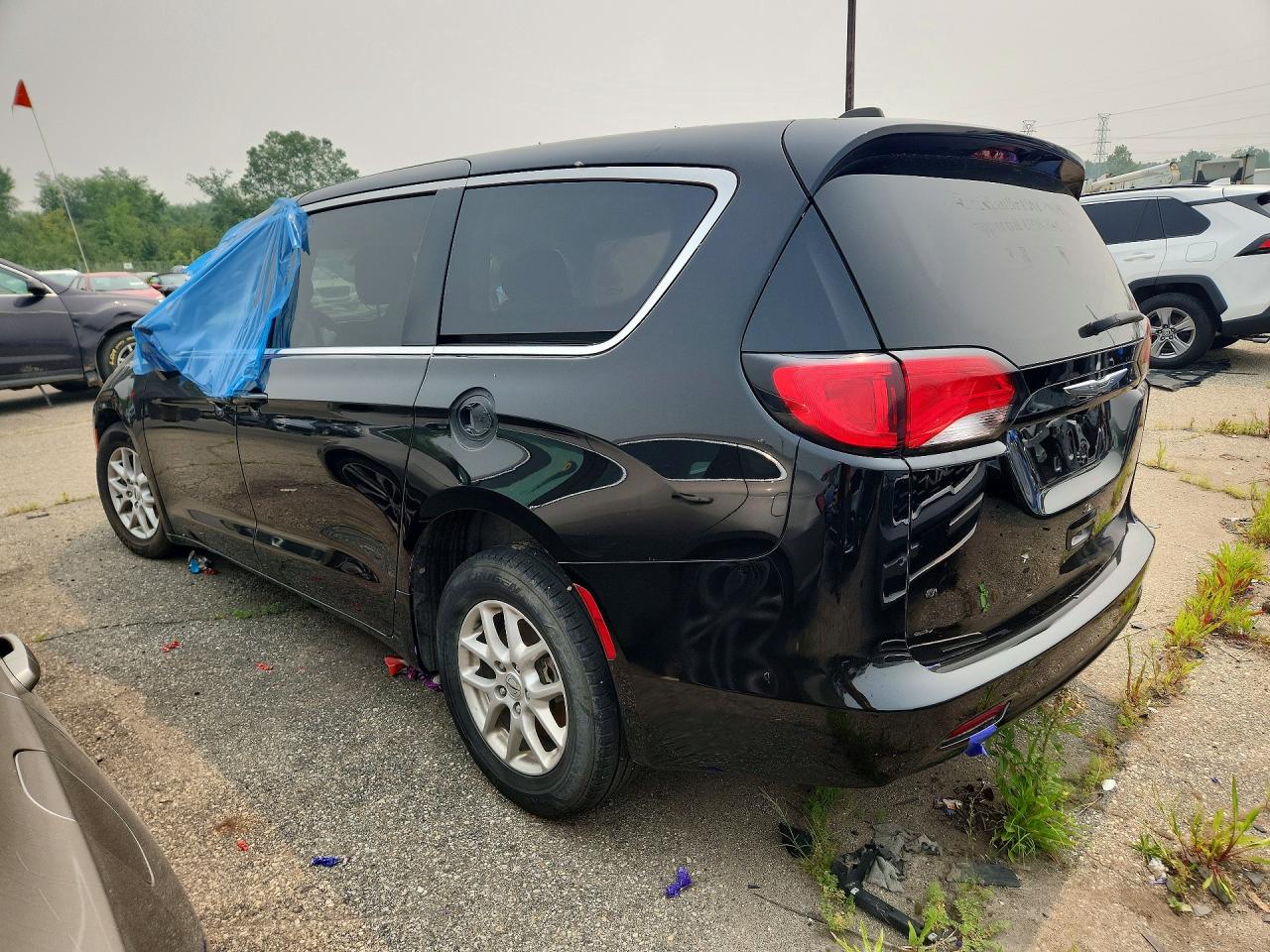 2024 CHRYSLER VOYAGER LX — снимка 2