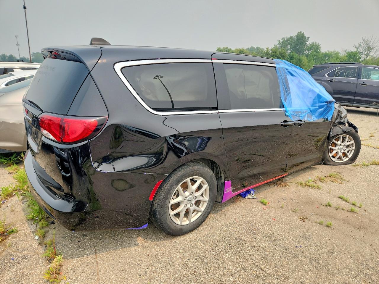 2024 CHRYSLER VOYAGER LX — снимка 3