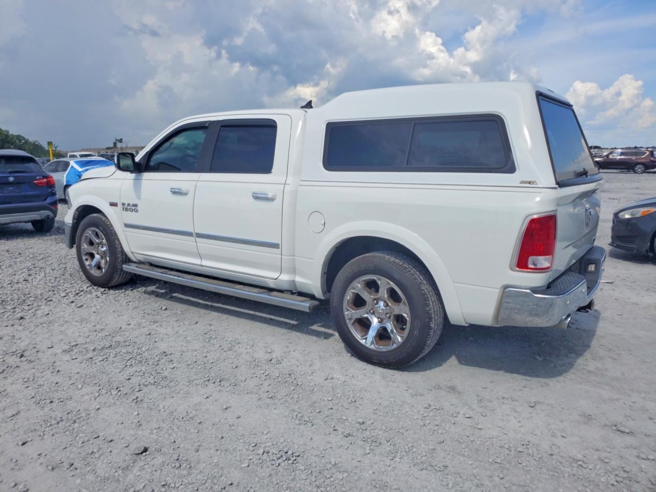2016 RAM 1500 LARAMIE — снимка 2