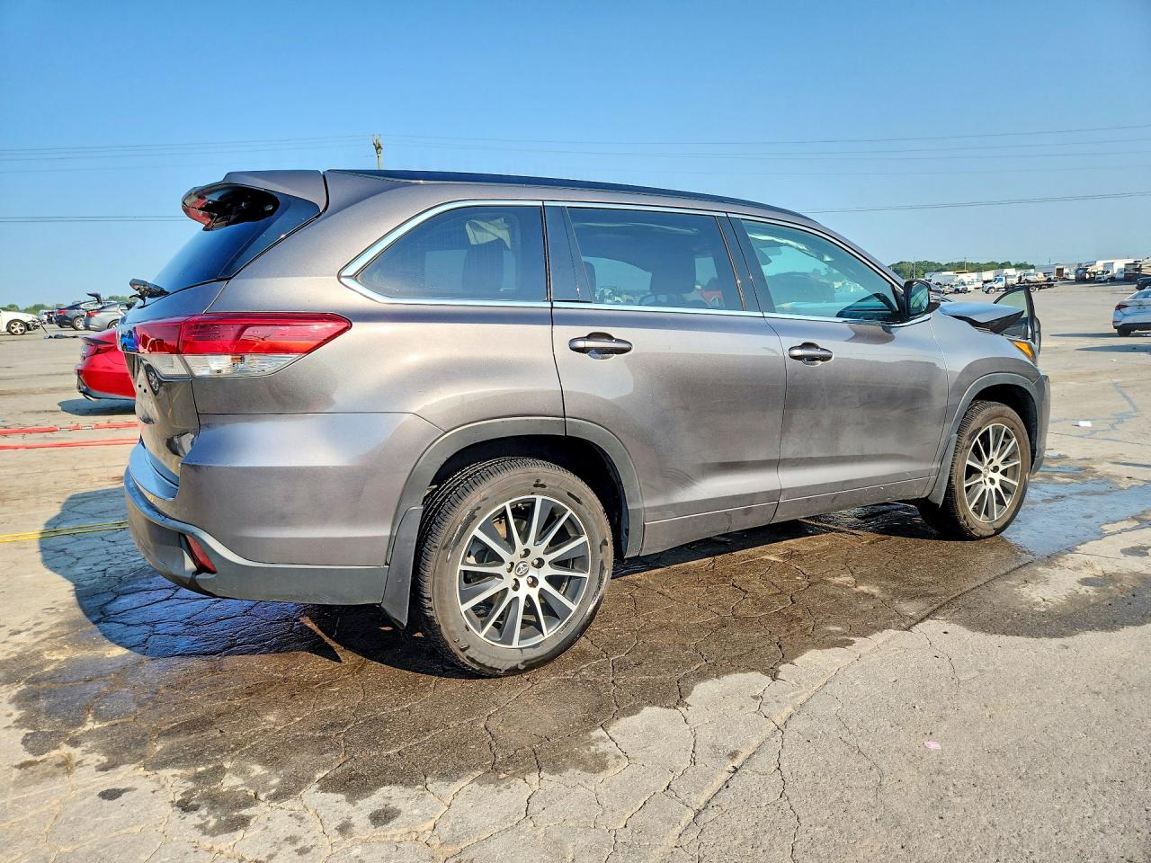 2018 TOYOTA HIGHLANDER SE — снимка 3