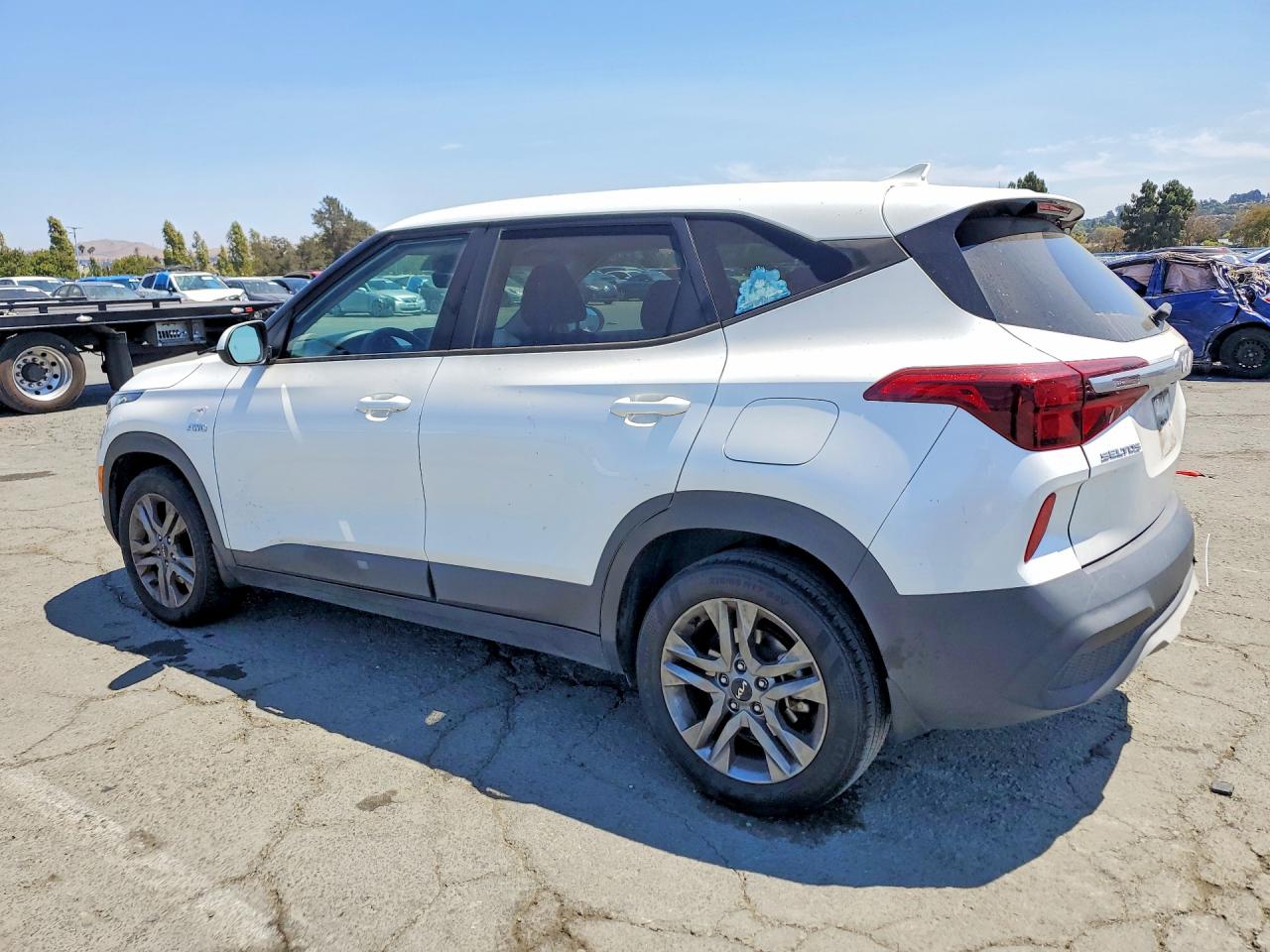 2023 KIA SELTOS LX — снимка 2