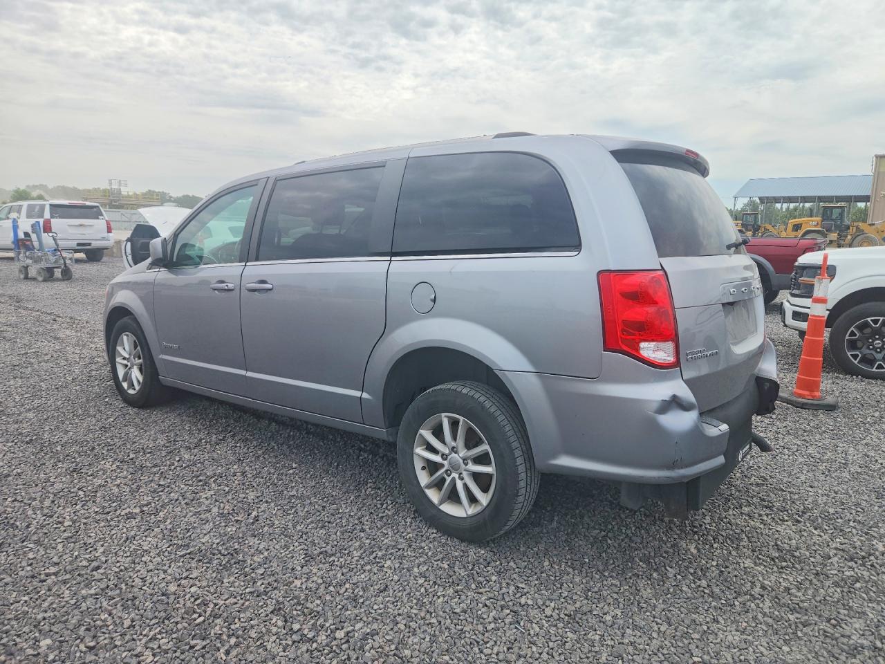2019 DODGE GRAND CARAVAN SXT — снимка 2