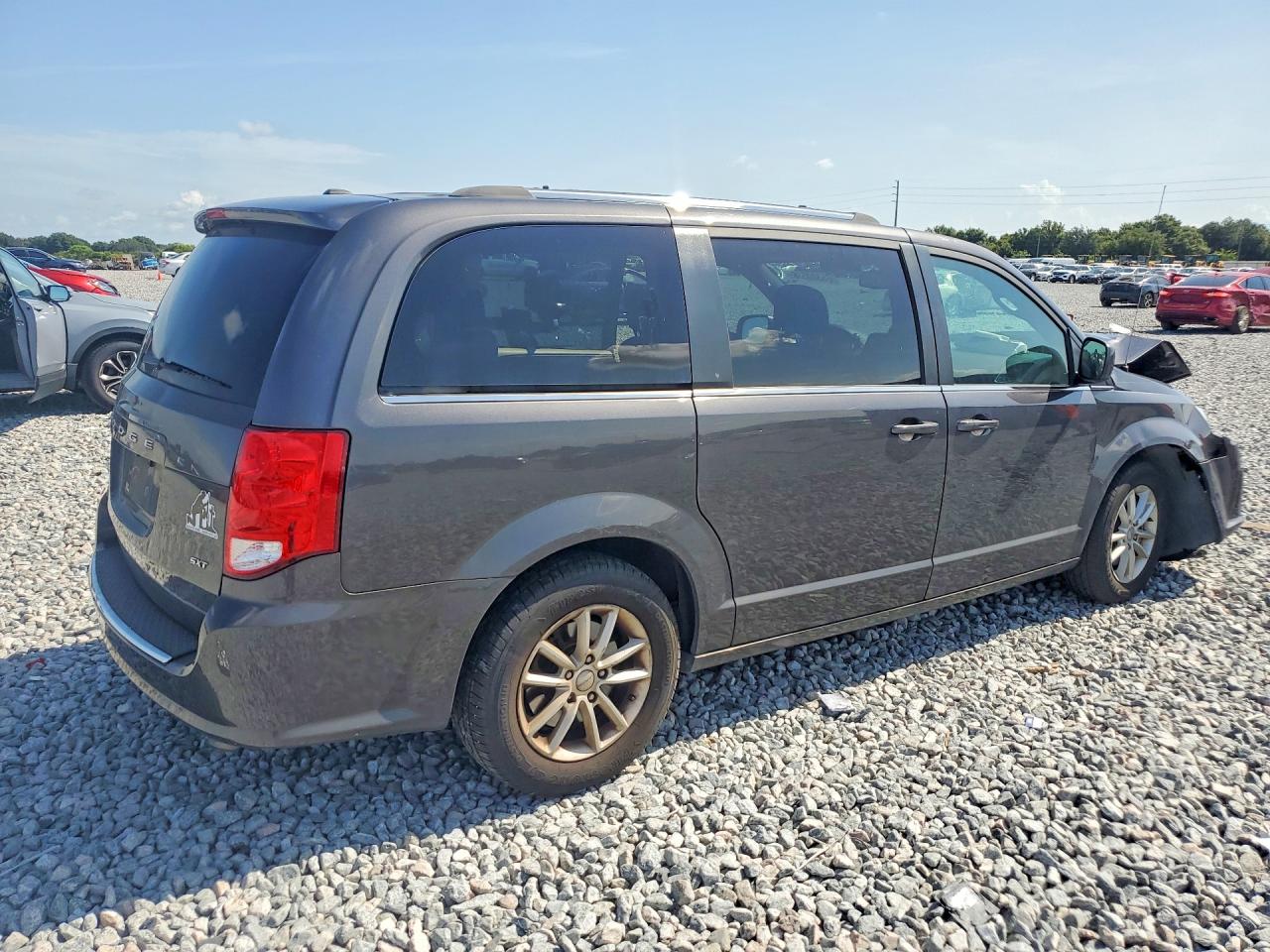 2019 DODGE GRAND CARAVAN SXT — снимка 3