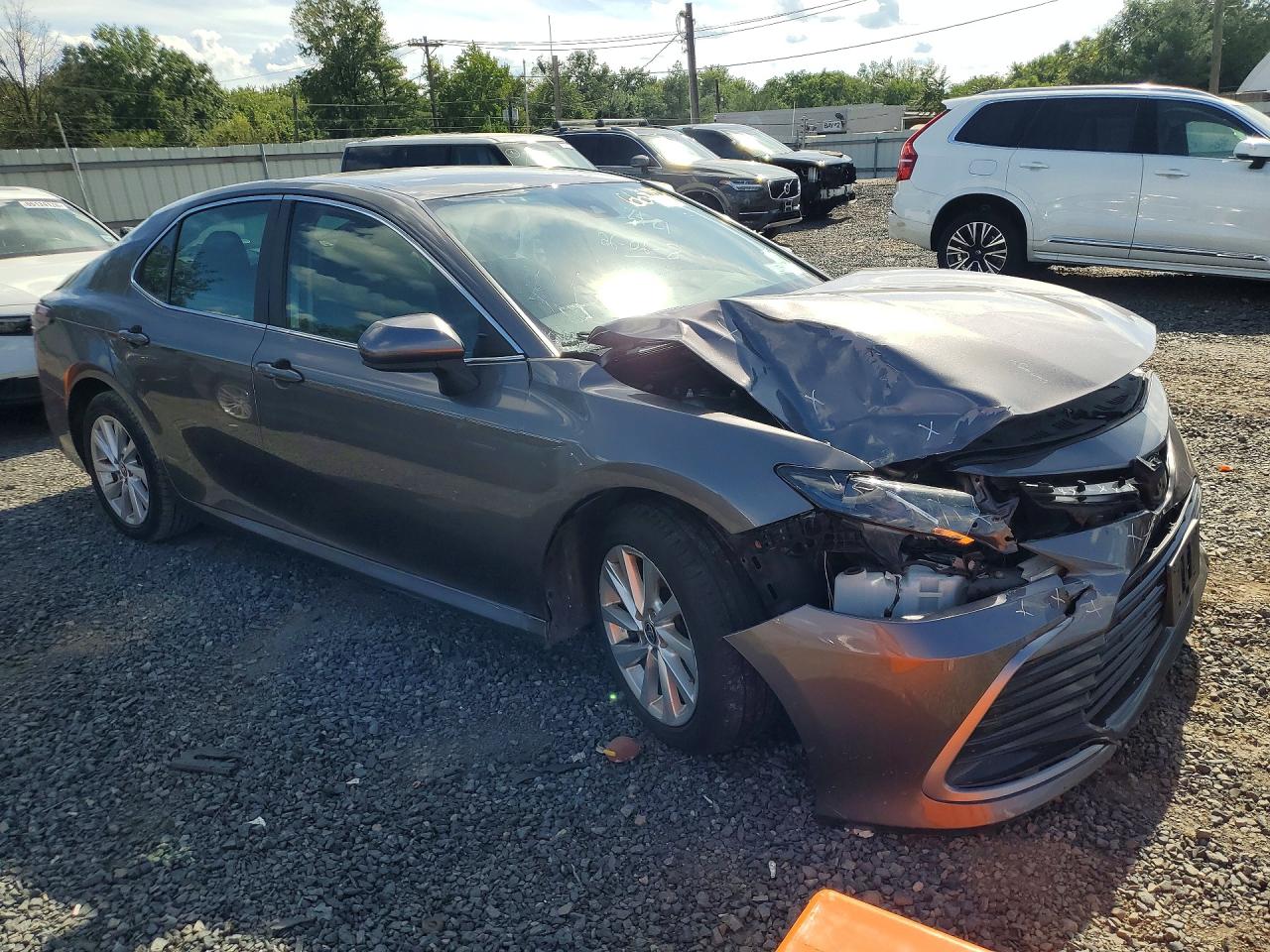 2021 TOYOTA CAMRY LE — снимка 4