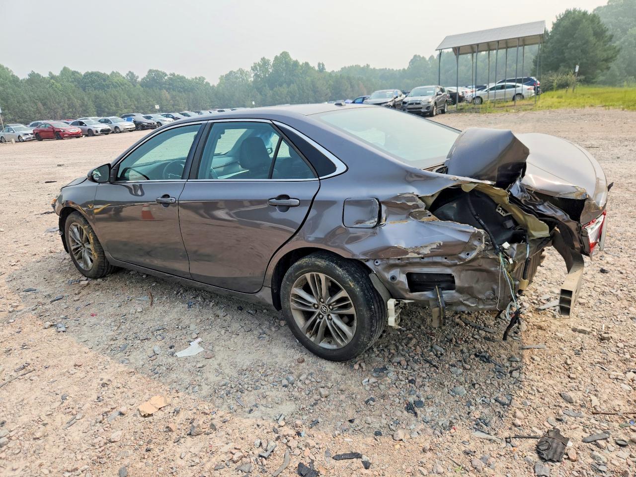 2016 TOYOTA CAMRY SE — снимка 2