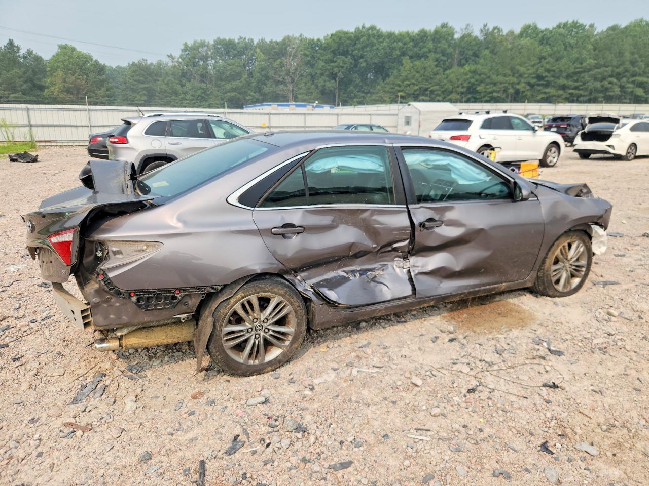 2016 TOYOTA CAMRY SE — снимка 3