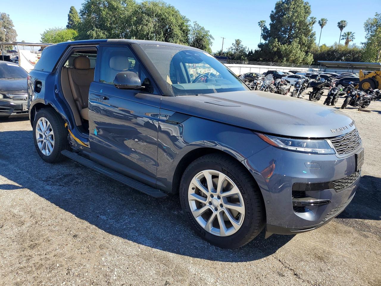 2024 LAND ROVER RANGE ROVER SPORT SE — снимка 4