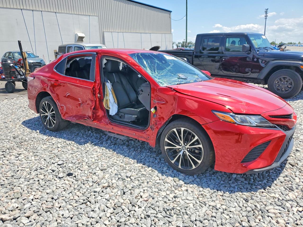 2020 TOYOTA CAMRY — снимка 4