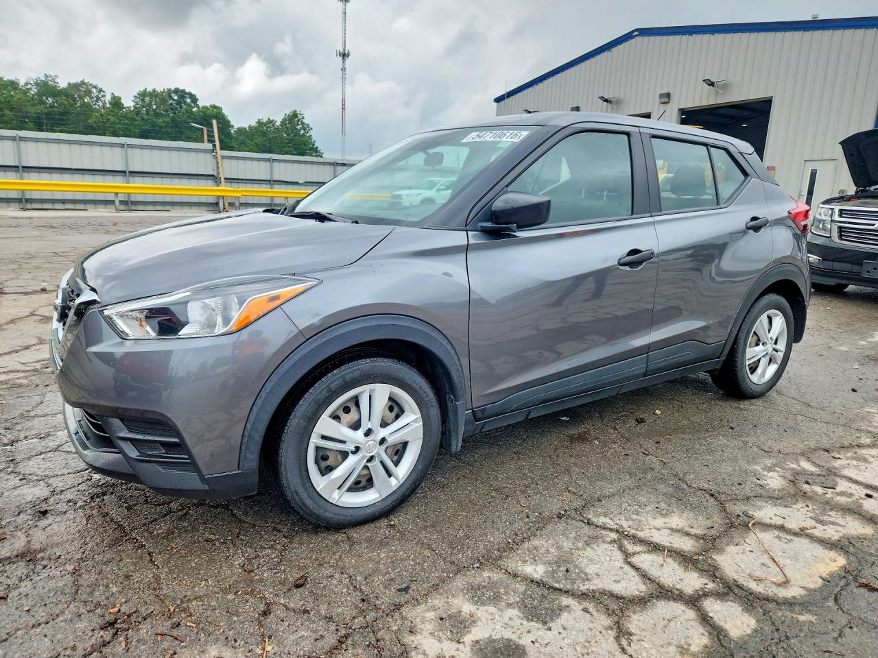 2020 NISSAN KICKS S