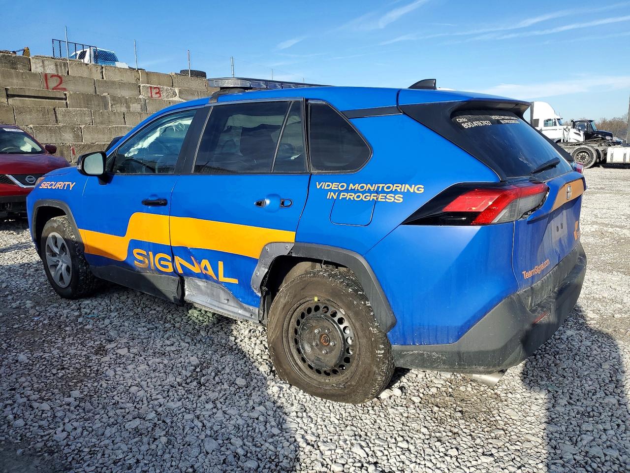 2025 TOYOTA RAV4 LE — снимка 2